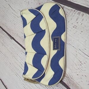 FELIX REY FOR TARGET - Blue White Wave Wristlet Clutch purse